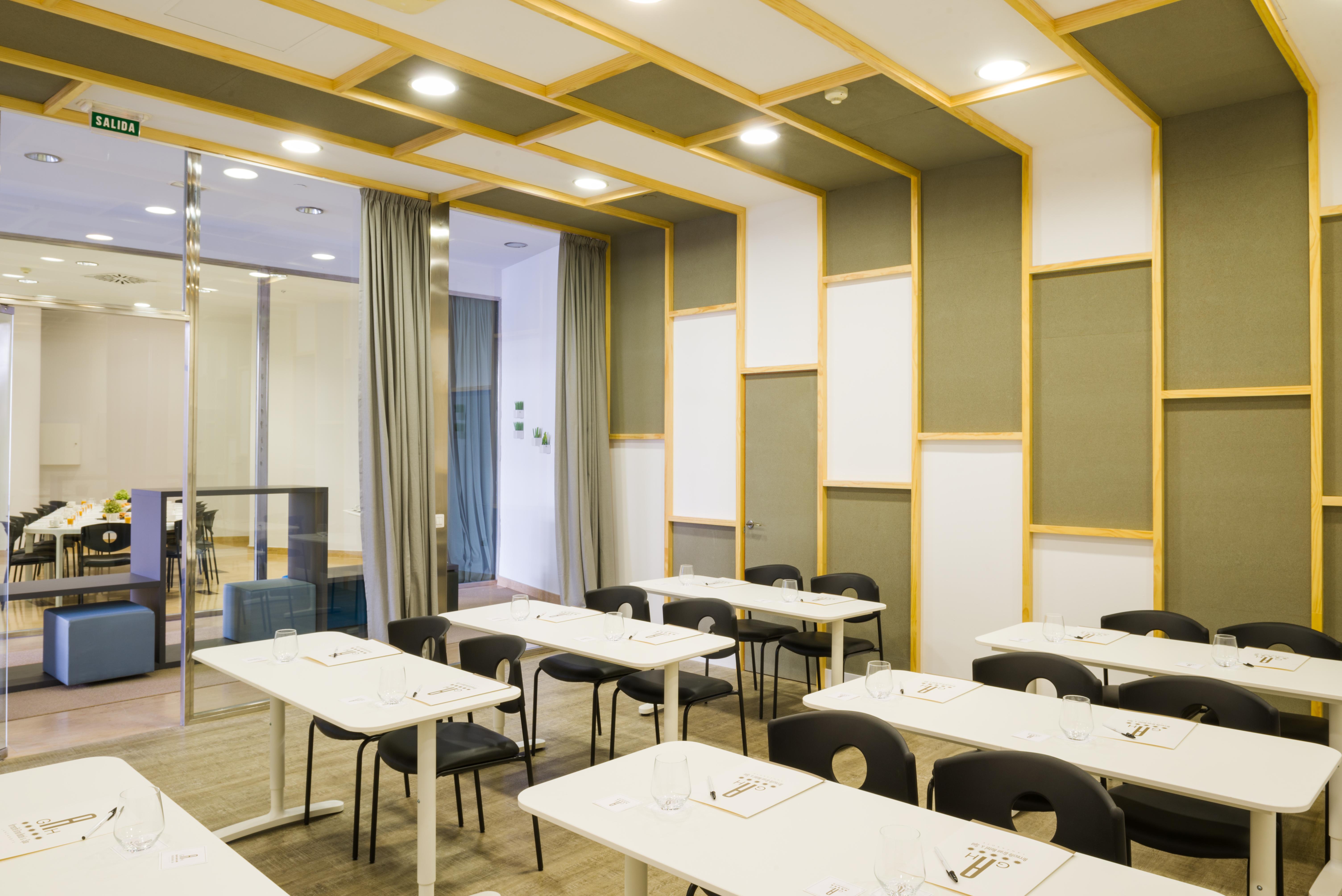Arrecife Gran Hotel & Spa Εξωτερικό φωτογραφία A classroom at the University of Westminster
