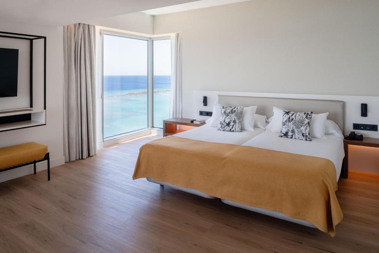 Arrecife Gran Hotel & Spa Εξωτερικό φωτογραφία A room at the hotel