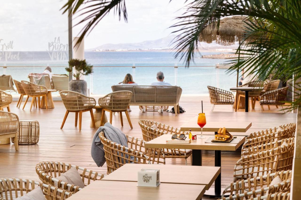 Arrecife Gran Hotel & Spa Εξωτερικό φωτογραφία The beach bar at the hotel